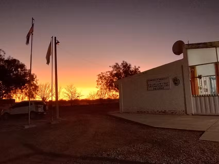Escuela SANTIAGO LUIS MAYORGA