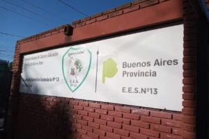 Escuela Secundaria 13 América Latina