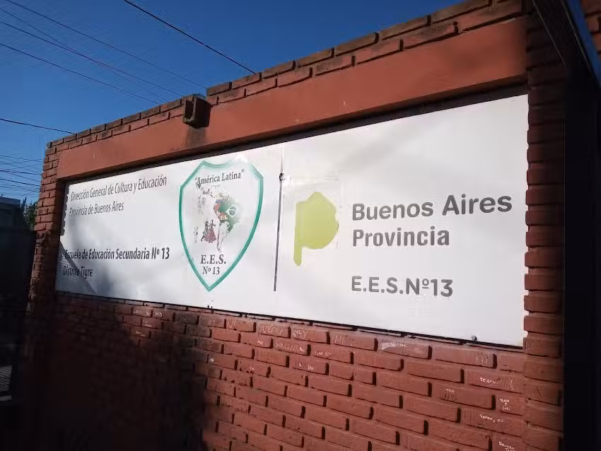 Escuela Secundaria 13 Am&eacute;rica Latina