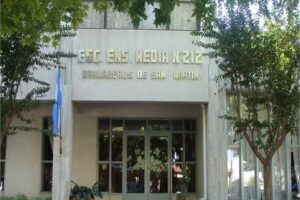 Escuela Secundaria E.E.S.O N&deg; 212