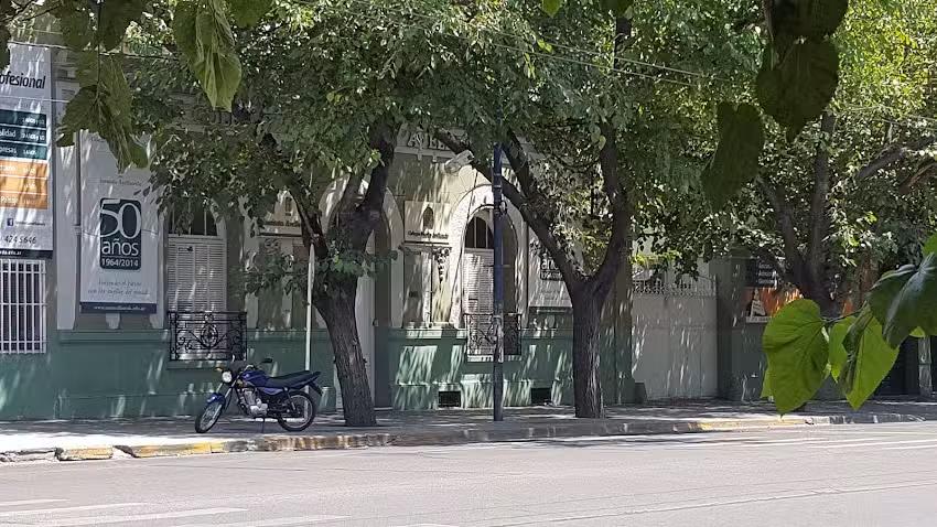 Escuela Secundaria e Instituto Terciario Nicolas Avellaneda &ndash; Mendoza