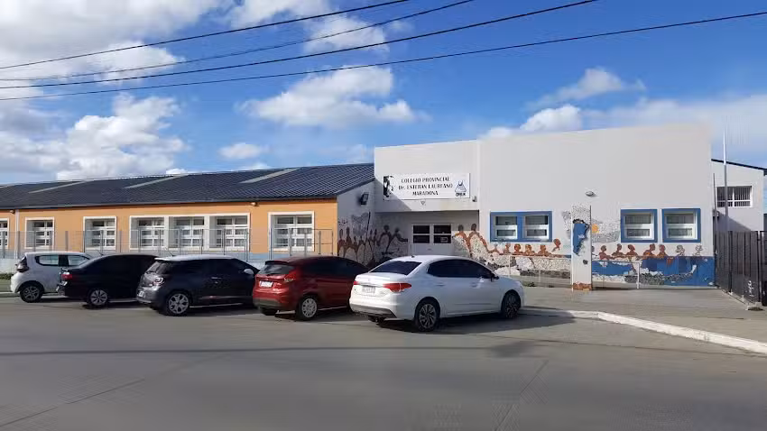 Escuela Secundaria Esteban Maradona