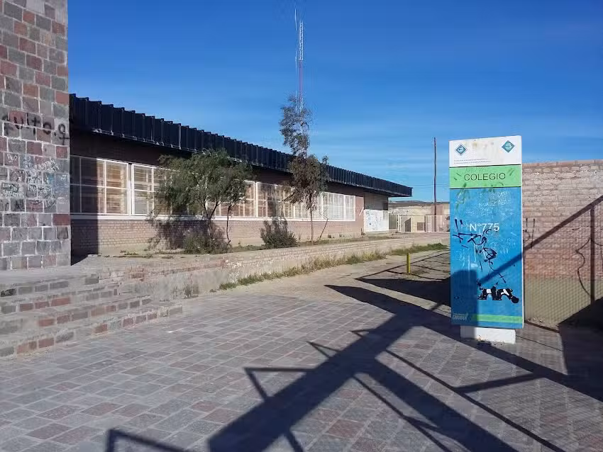 Escuela Secundaria N&deg; 775 Puerto Madryn