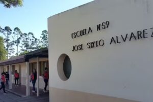 Escuela Secundaria Nº 11 “Tacuaras”