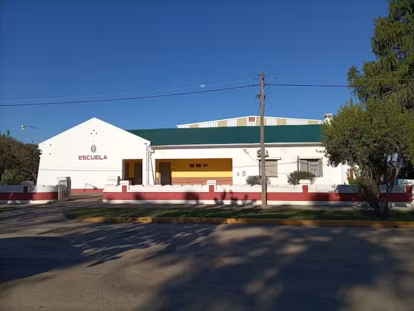 Escuela Secundaria Orientada N&ordm; 698 &ldquo;Ing. Miguel Lifschitz&rdquo;