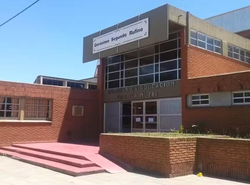 Escuela T&eacute;cnica 286