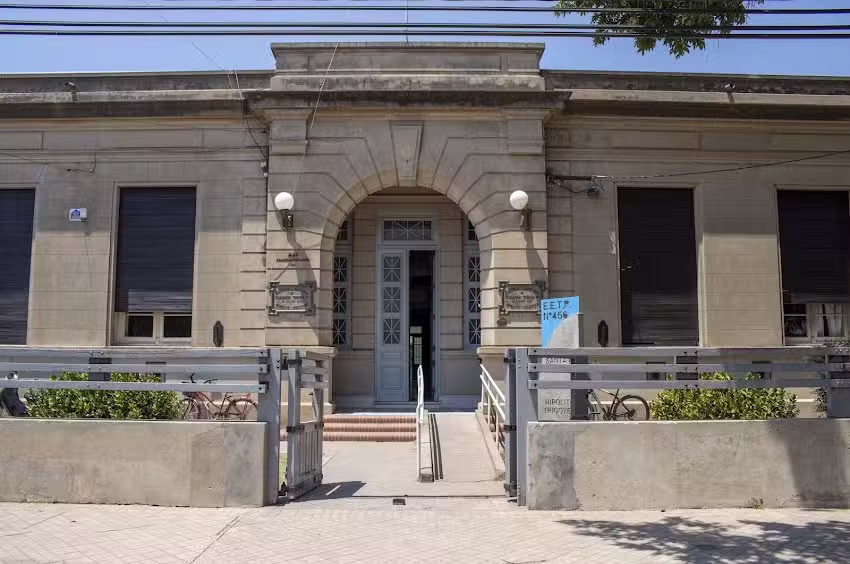 Escuela T&eacute;cnica N&ordm; 456 Hip&oacute;lito Yrigoyen