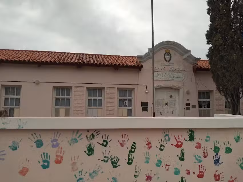 Escuela Tom&aacute;s Espora
