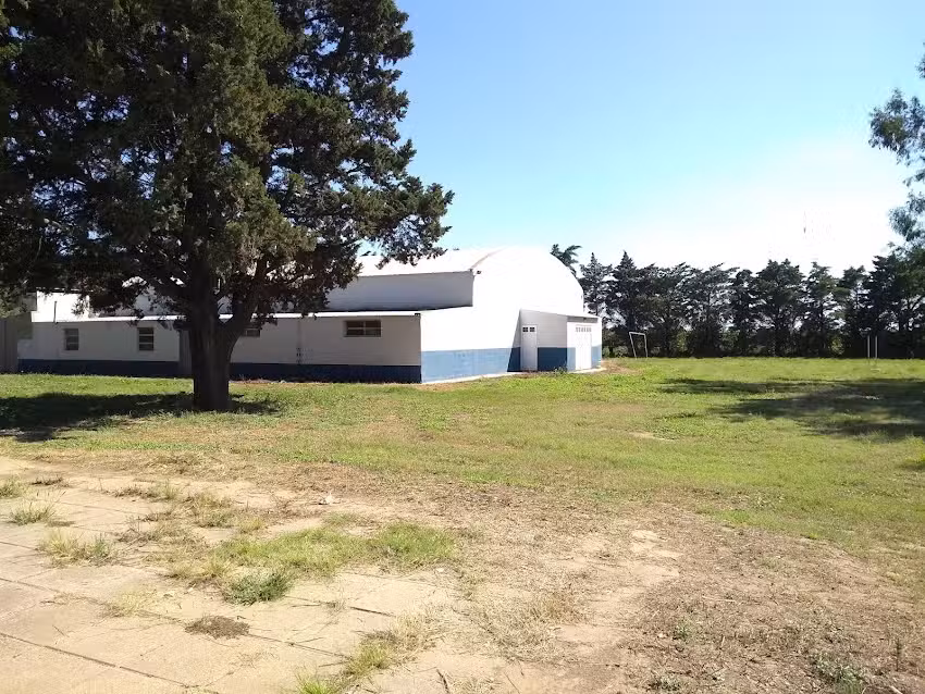 Escuela Tres &Aacute;rboles