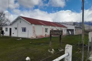 Escuela UEM N&deg;90 LELEQUE