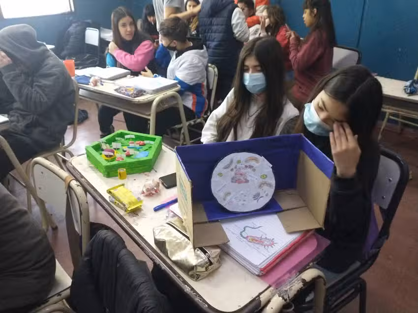 Escuelas secundaria 77