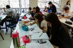 I.C.E. Preuniversitario de Ingenier&iacute;a y Arquitectura