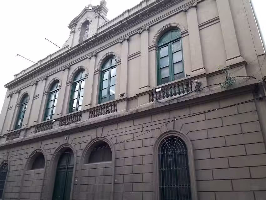 Instituto Amparo de Mar&iacute;a