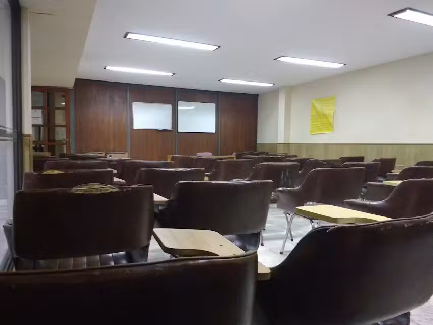 Instituto de Administraci&oacute;n Bancaria y Comercio Exterior