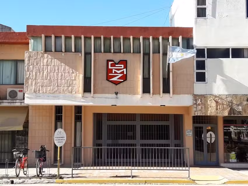 Instituto Diocesano Gustavo Mart&iacute;nez Zuvir&iacute;a
