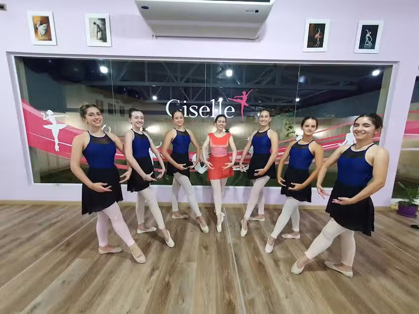 Instituto Giselle de Danza Cl&aacute;sica y Contempor&aacute;nea