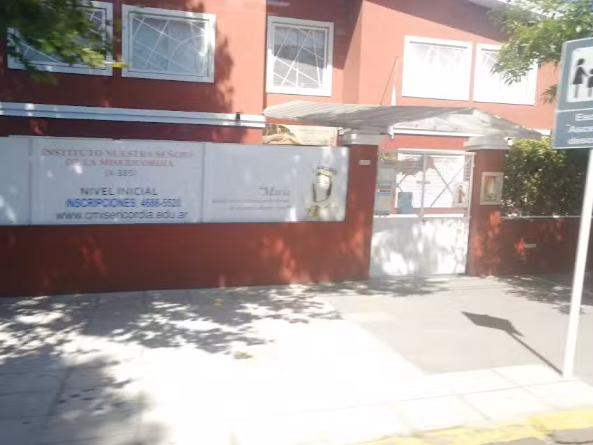 Instituto Nuestra Se&ntilde;ora de la Misericordia (Mataderos)