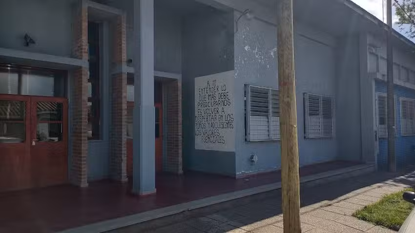 Instituto Provincial de Ense&ntilde;anza Media (I.P.E.M.) N&ordm; 297 &ldquo;Dr. Ren&eacute; Favaloro&rdquo;