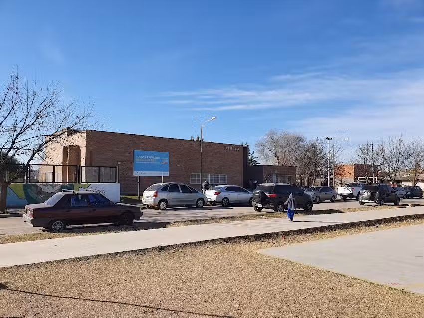 Instituto Provincial de Ense&ntilde;anza Media (I.P.E.M.) N&ordm; 338 Dr. Salvador Mazza