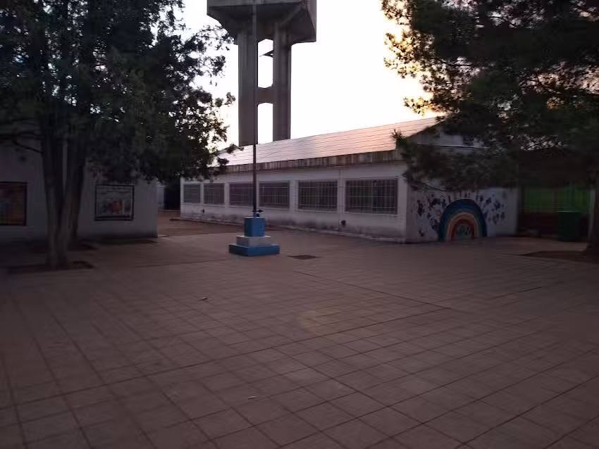 Instituto Secundario Comercial Nocturno 1&deg; de Mayo