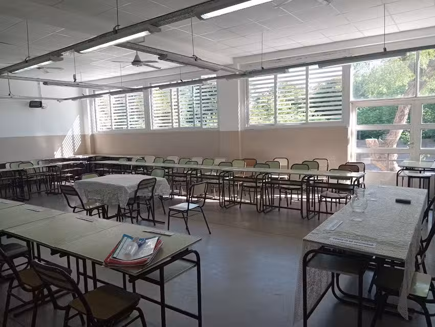 Instituto T&eacute;cnico y Orientado Paula Albarrac&iacute;n de Sarmiento