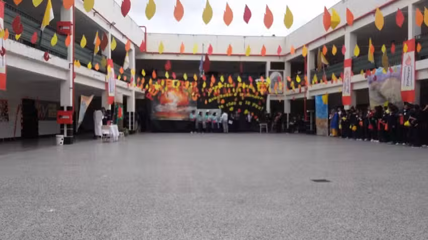 Institutos La Inmaculada Madre Mar&iacute;a Sara Lona