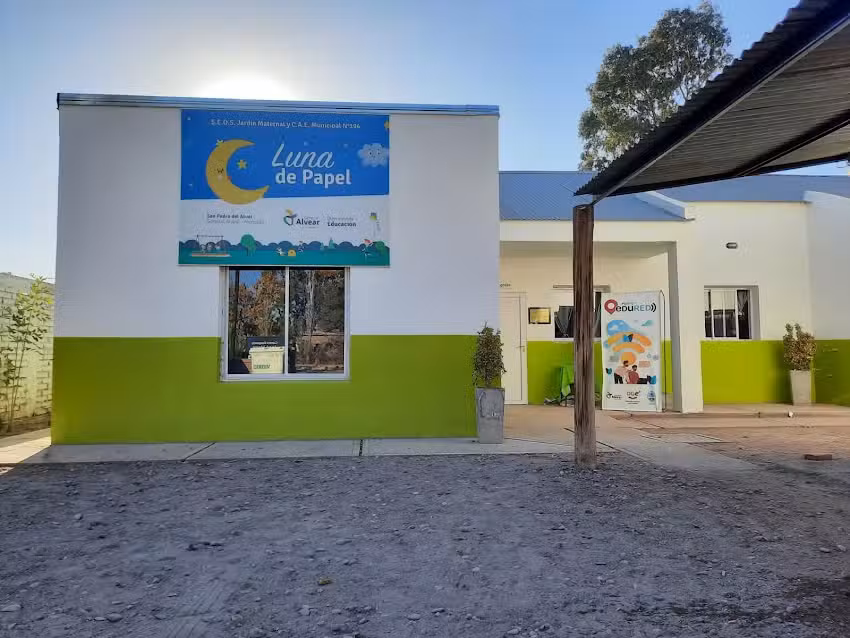 J.C.M. N&deg;194 &ldquo;LUNA DE PAPEL&rdquo;