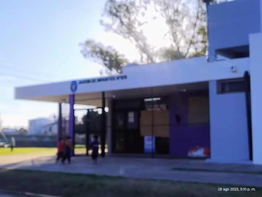 Jard&iacute;n 970 de Ezpeleta