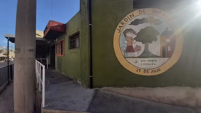 Jard&iacute;n de Infantes 21 de Julio