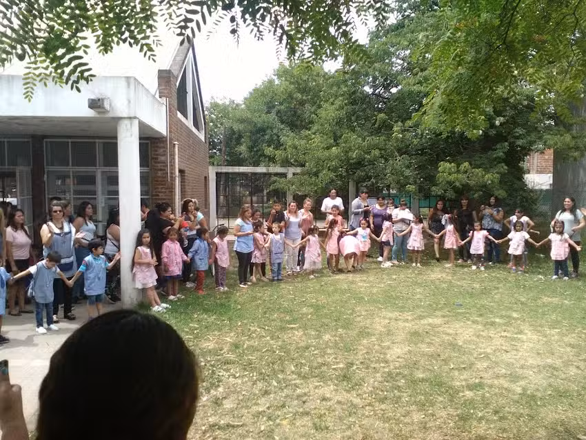 Jardin De Infantes 916