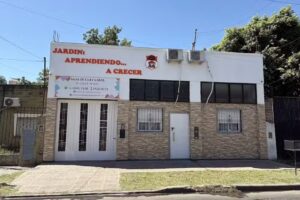 JARD&Iacute;N DE INFANTES APRENDIENDO&hellip; A CRECER