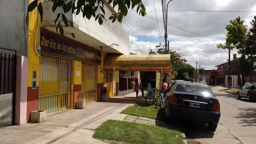 Jardin de Infantes Flequillos y Pecas