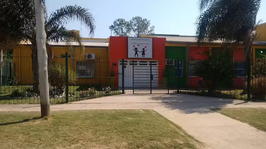 Jardin de Infantes N&deg; 10 Angela Peralta Pino