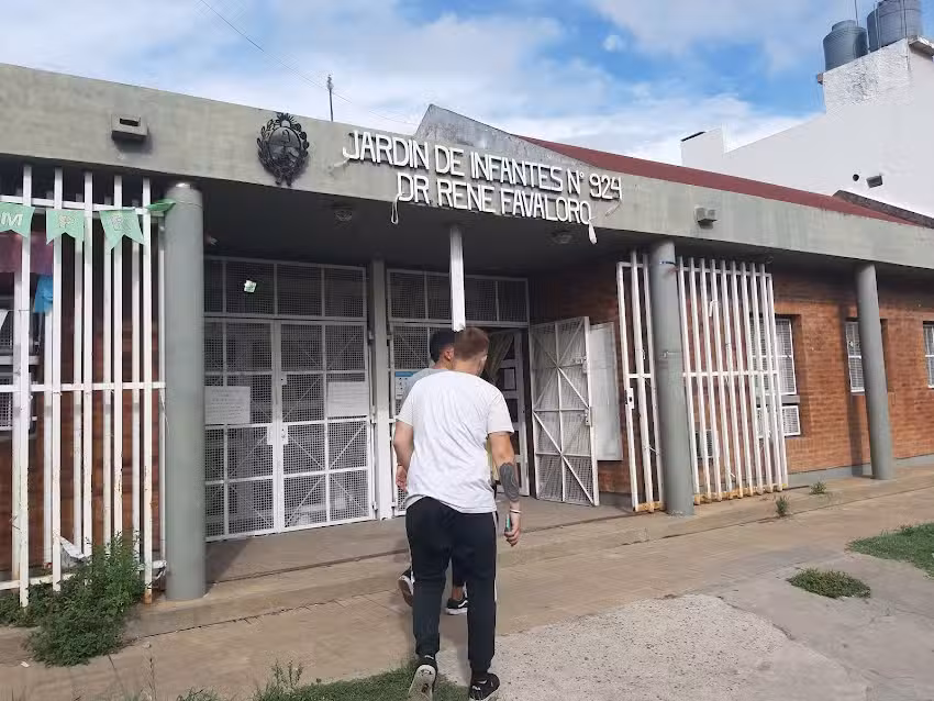 Jard&iacute;n de infantes N&ordm;924 &ldquo;Dr. Rene Favaloro&rdquo;
