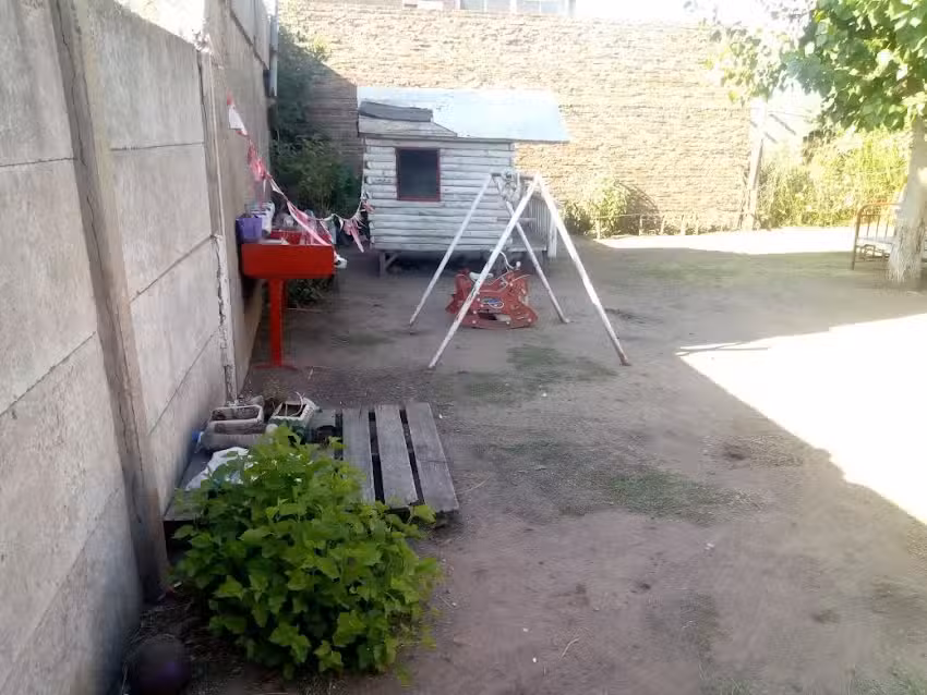 Jardin de Infantes y Maternal La Hormiguita Viajera