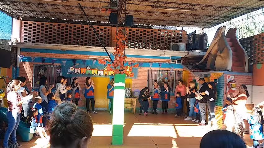 Jard&iacute;n Maternal y de Infantes Mis Primeros Pasos