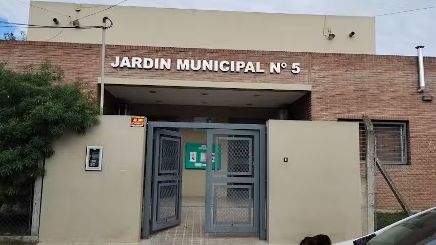 Jard&iacute;n Maternal y de Infantes Municipal N&deg;5 &ldquo;Rayito de Sol&rdquo;