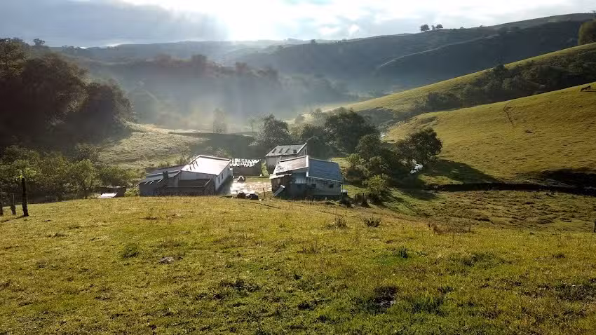Mala Mala Tucum&aacute;n Caps Y Escuela