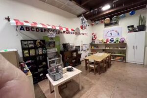 Montessori Blue School