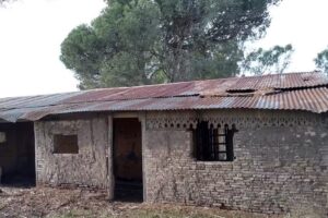 Primer colegio de adobe