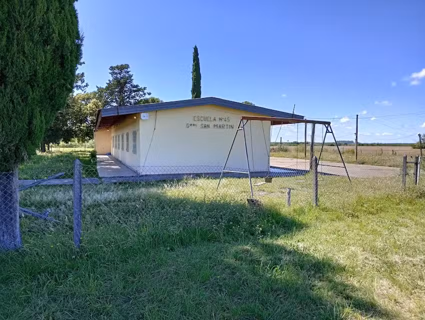 Ruta Provincial N&ordm; 33, Escuela N&ordm; 45 Gral. Jos&eacute; de San Mart&iacute;n