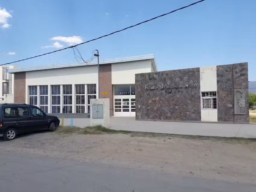 Secundaria Nro. 70 El Ba&ntilde;ado