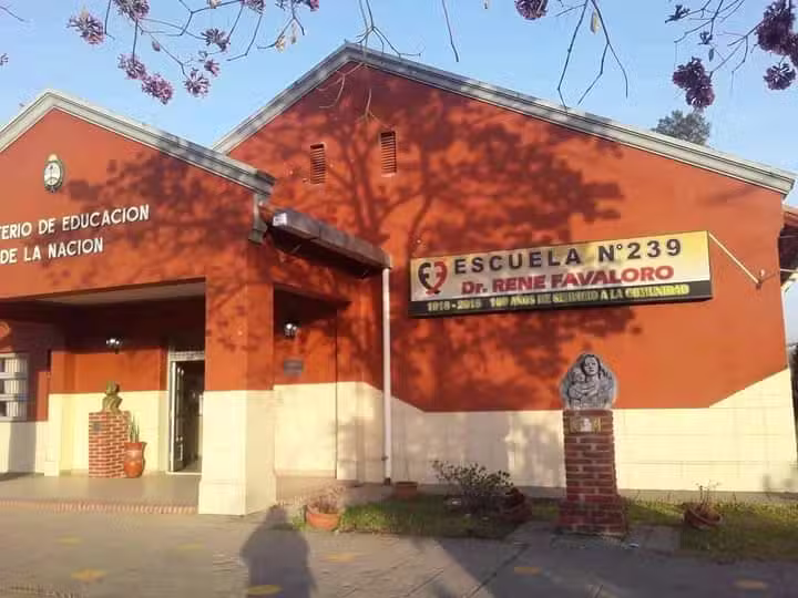 Secundaria Ren&eacute; Favaloro