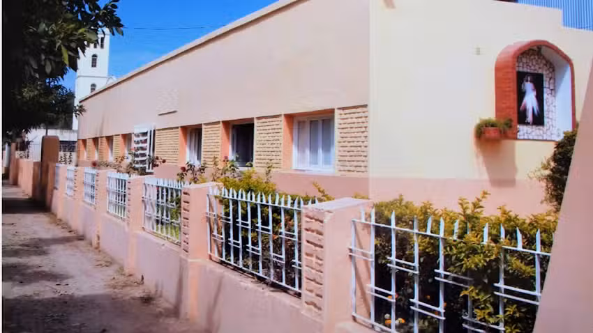 Unidad Educativa de Gesti&oacute;n Privada N28 F&eacute;lix Fr&iacute;as