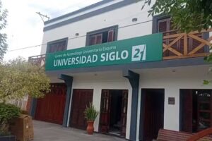 Universidad Siglo 21 Esquina